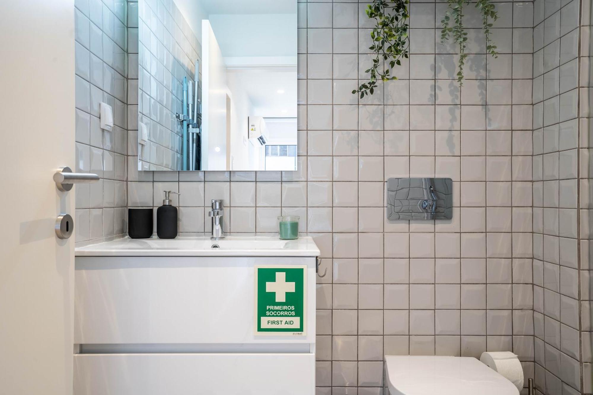 Trindade Bliss: 1Br W/ Free Parking By Lovelystay Πόρτο Εξωτερικό φωτογραφία